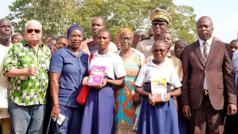 Deux bibliothèques et un appui matériel pour Bin-Houye : un investissement durable pour l’éducation