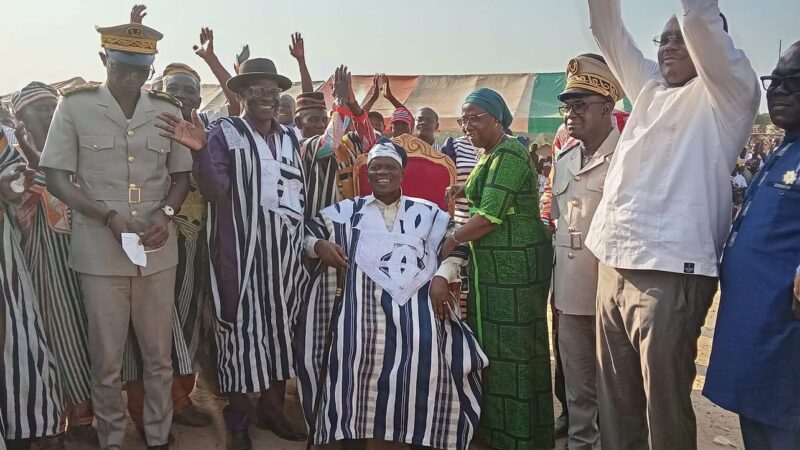 Bin-Houyé : Sa Majesté Ouguin Panpoa Julien, un Nouveau Souffle pour la Tribu Yoh/Yah