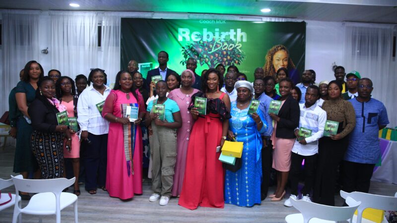 Littérature : Mélissa Moulot épouse Diékouadio dévoile son premier ouvrage « Rebirth Book » 