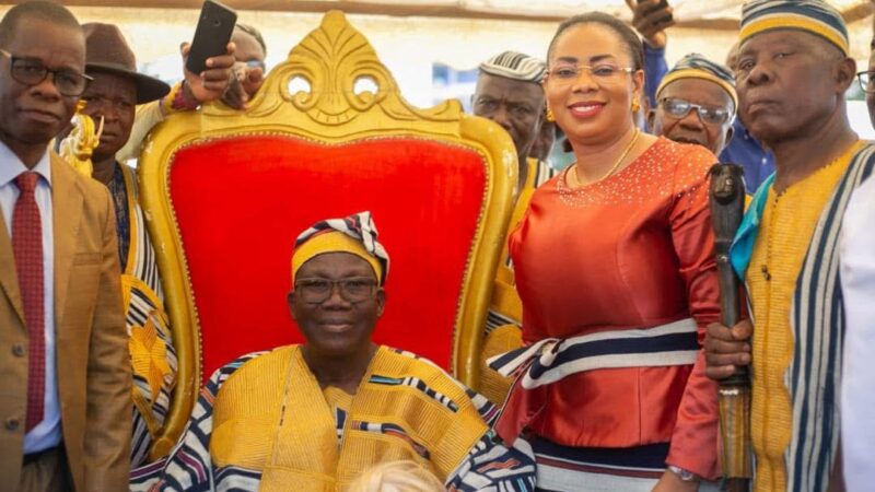 Yopougon / Edwige Diety célèbre l’union et le développement à l’intronisation du chef canton Lollé Nord de la Diaspora