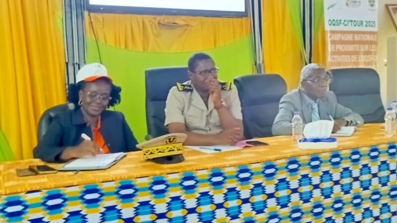 Guiglo : Les services financiers sous le feu des critiques lors d’une rencontre publique avec l’OQSF-CI