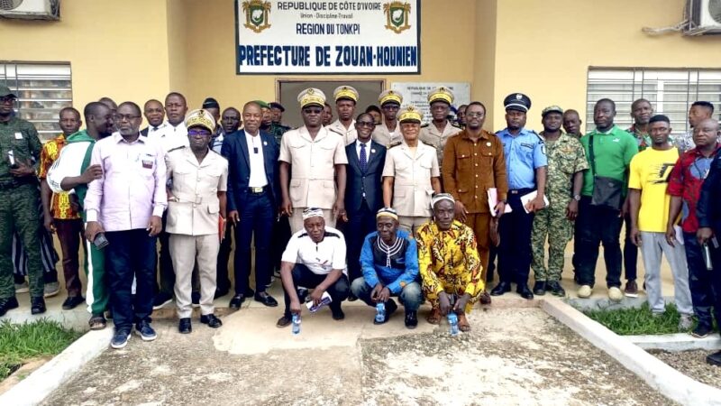 Zouan-Hounien : Des échanges francs entre députés et planteurs pour freiner le trafic illicite du café-cacao 