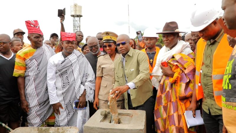 Diafla : Un centre de santé pour transformer la vie des habitants grâce à Mamadou Touré.
