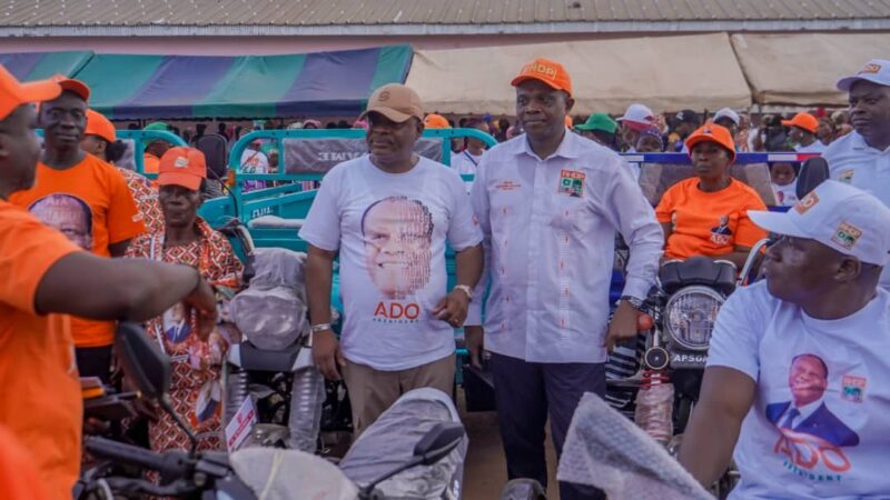 Man : Momo Bamba traduit la vision sociale du Président Alassane Ouattara sur le terrain