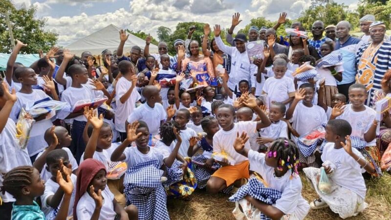 Danané : Des élèves de la tribu Sapleu récompensés pour leur mérite scolaire