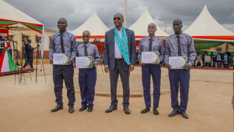 COMMUNIQUÉ OFFICIEL