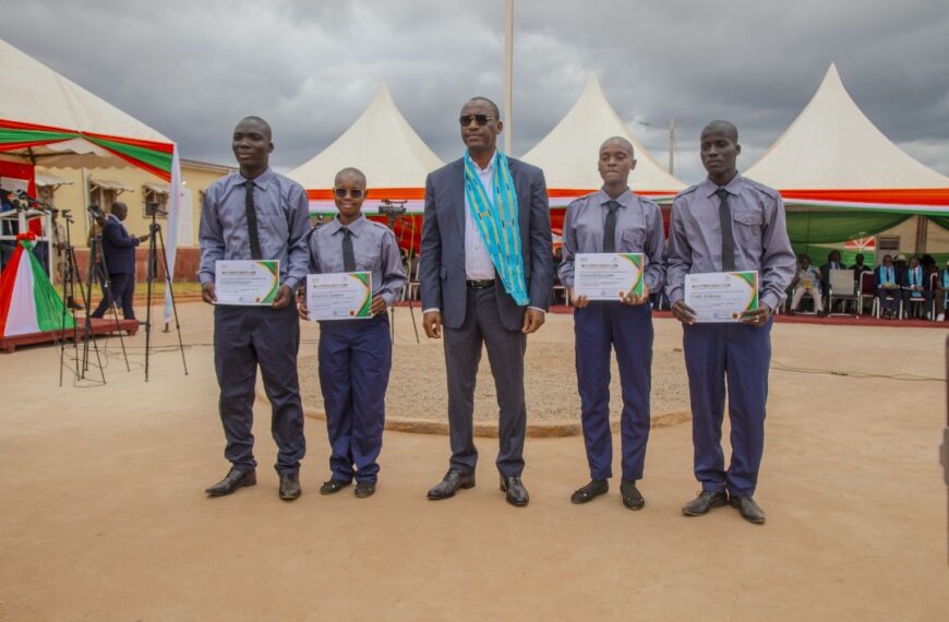 COMMUNIQUÉ OFFICIEL