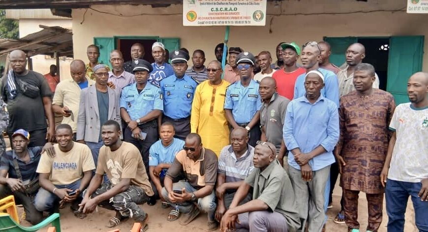 Duékoué : la Police sensibilise les transporteurs de camions bennes aux enjeux de sécurité