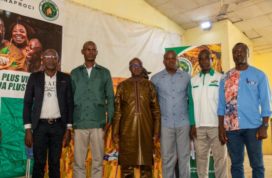 Crise du cacao : 2 500 producteurs optent pour le dialogue et appellent à des assises nationales, leur message au Président Alassane Ouattara