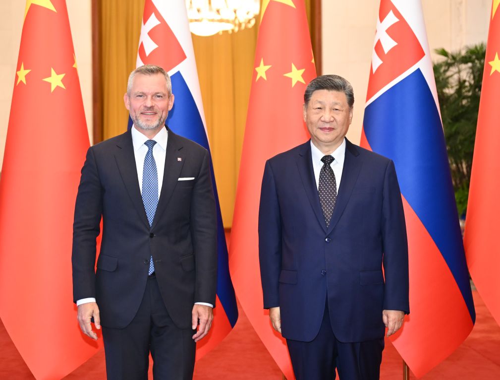 Xi Jinping s&rsquo;entretient avec le président slovaque à Beijing