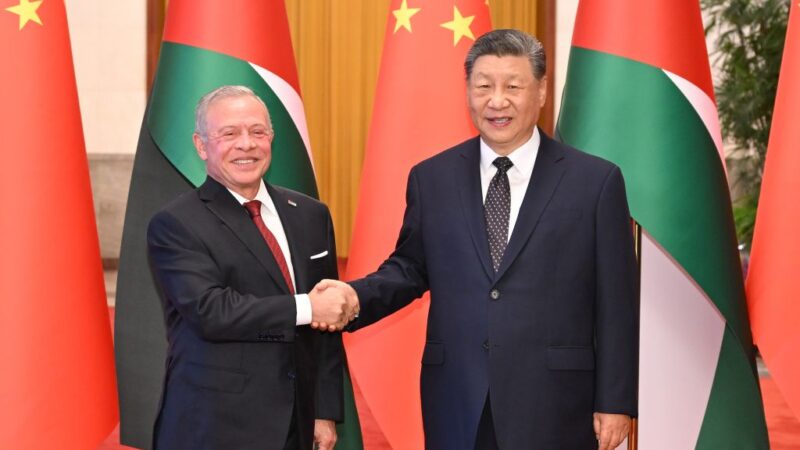Xi Jinping s&rsquo;entretient avec le roi de Jordanie