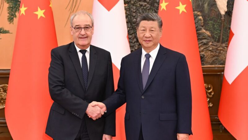 Xi Jinping rencontre le président de la Confédération suisse et appelle à plus de certitude dans la coopération économique et commerciale Chine-Europe