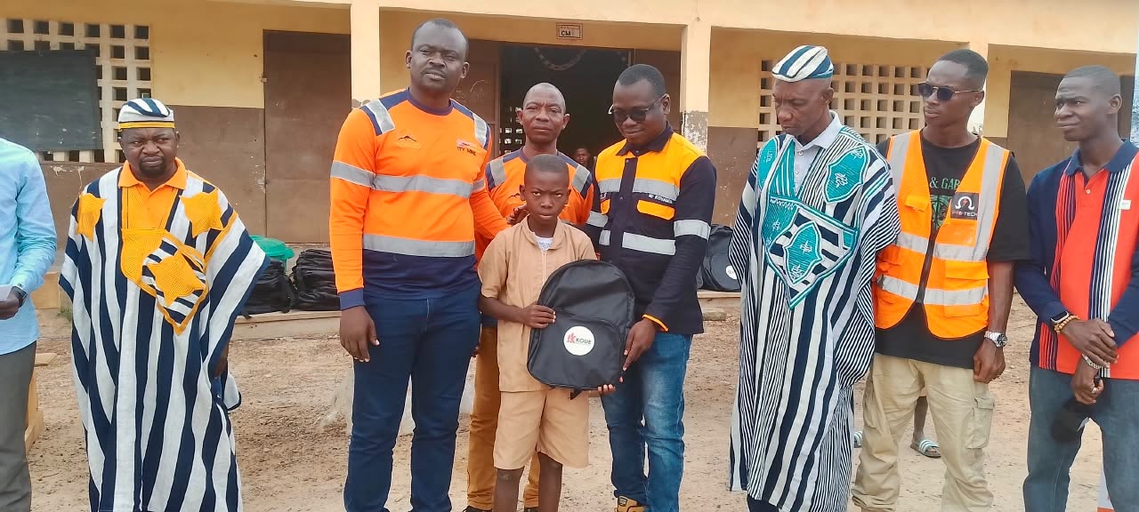Éducation: KOUÈ GROUP SERVICE apporte son soutien aux meilleurs élèves de Trogleu 2